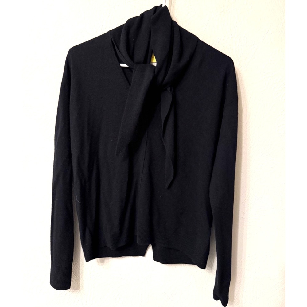 Brochu Walker size S cashmere blend pullover sweater with attaced tie/scarf